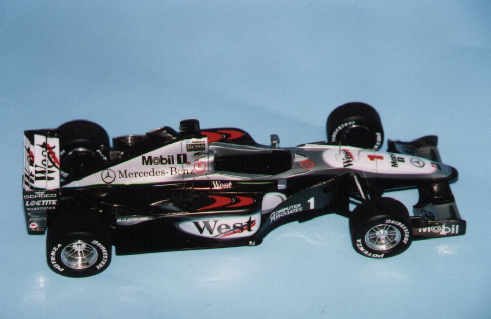 Treasure Hunt Scale 1/20 McLaren Mercedes MP4/15